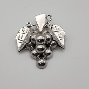 Vintage 925 Taxco Mexico Sterling Silver Grapes Brooch / Pendant